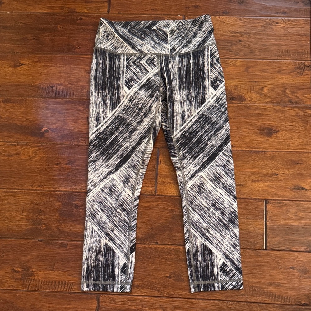 Lululemon wunder under crop II Leggings, high rise in heat wave